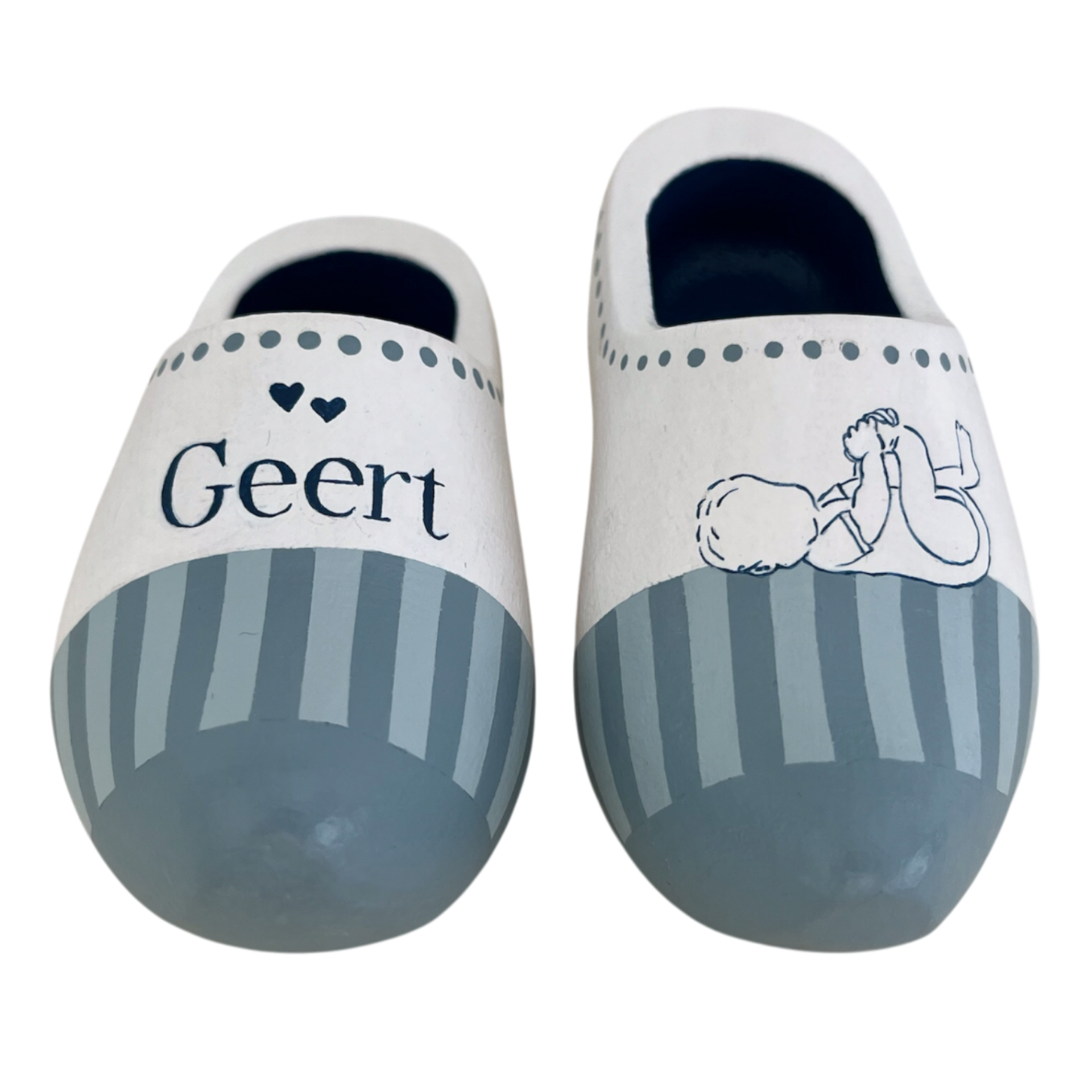 Houten decoratie klompjes met baby‑illustratie in zachte tinten en naam Geert.