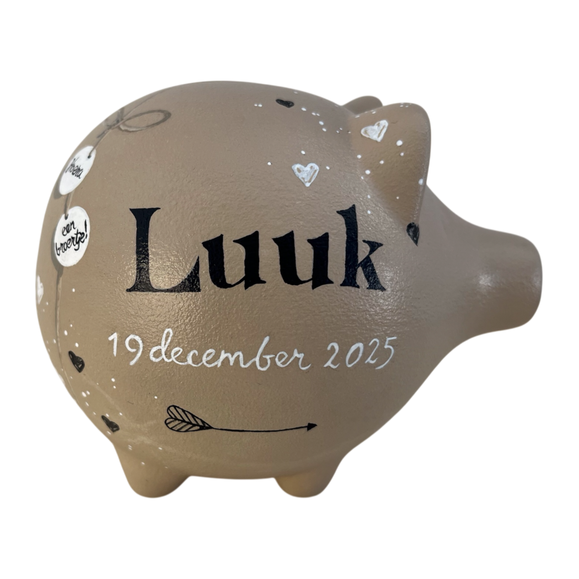 Beige spaarvarken met hartjes, pijl en naam Luuk.